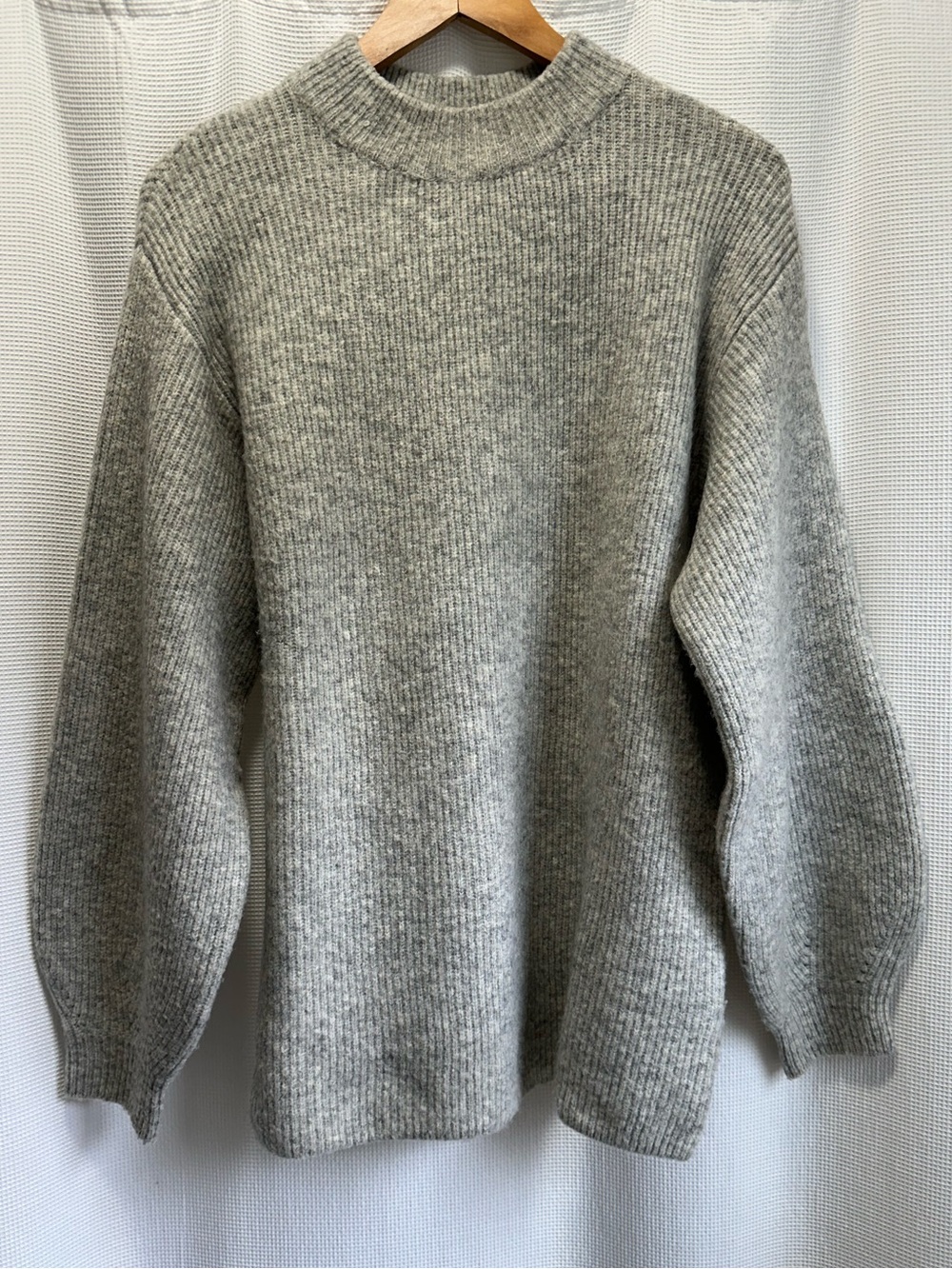 H&M Light Grey Oversized Mockneck Ribbed Sweater, XS